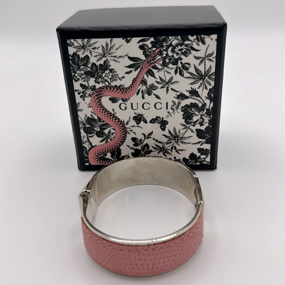 GUCCI Silver And Pink Snake Print Leather Bangle Cuff Bracelet - Picture 12 of 13